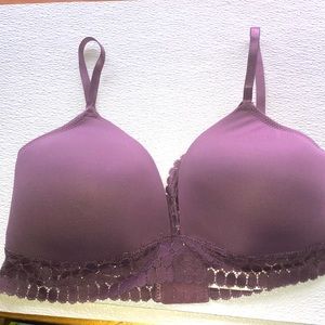 Jessica Simpson bras Sz‎ 38C